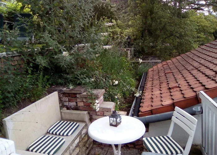 아파트 Separates Gaestehaeuschen Paulchen In Ruhiger Lage Am Dresdner Elbhang 드레스덴