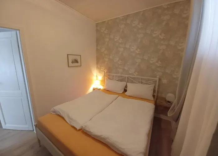 Separates Gaestehaeuschen Paulchen In Ruhiger Lage Am Dresdner Elbhang